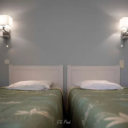 Les Ambassadeurs Logis Et Restaurant 3* Souillac