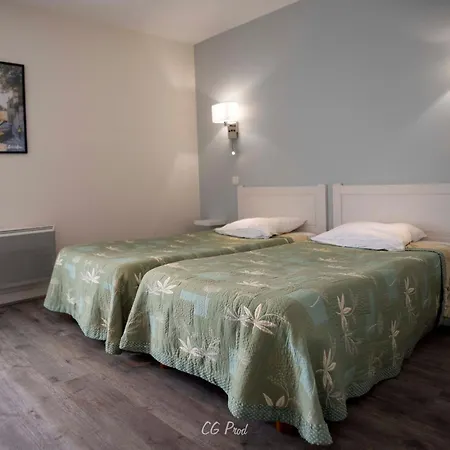 Otel Les Ambassadeurs Logis Et Restaurant 3*