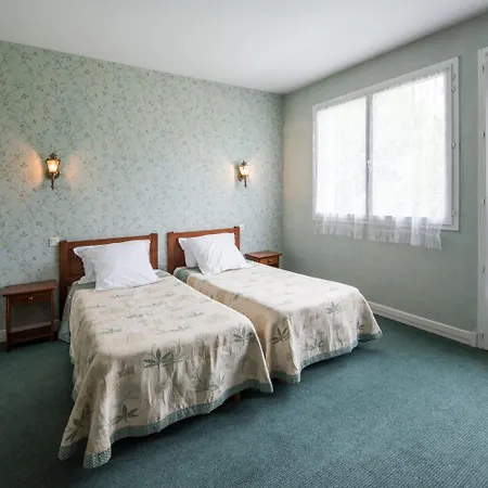 Les Ambassadeurs Logis Et Restaurant 3* Souillac