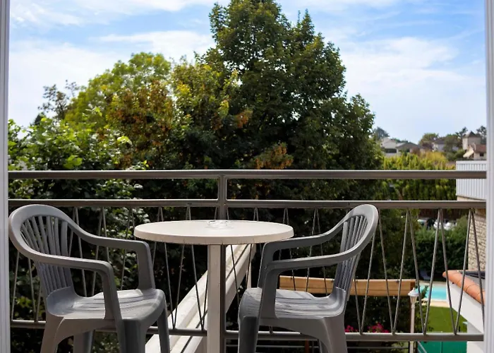 Les Ambassadeurs Hotel 3 Etoiles Nouvelles Chambres 2026 Logis Hotel سويلاك