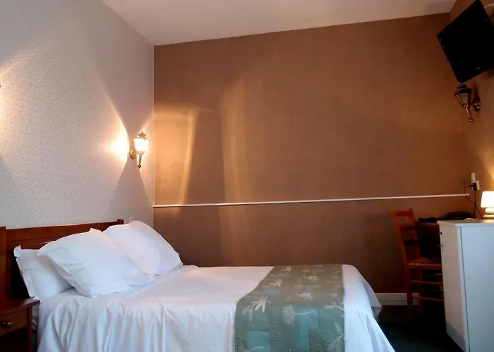 Hotel Les Ambassadeurs 3 Etoiles Nouvelles 2026 Logis Souillac